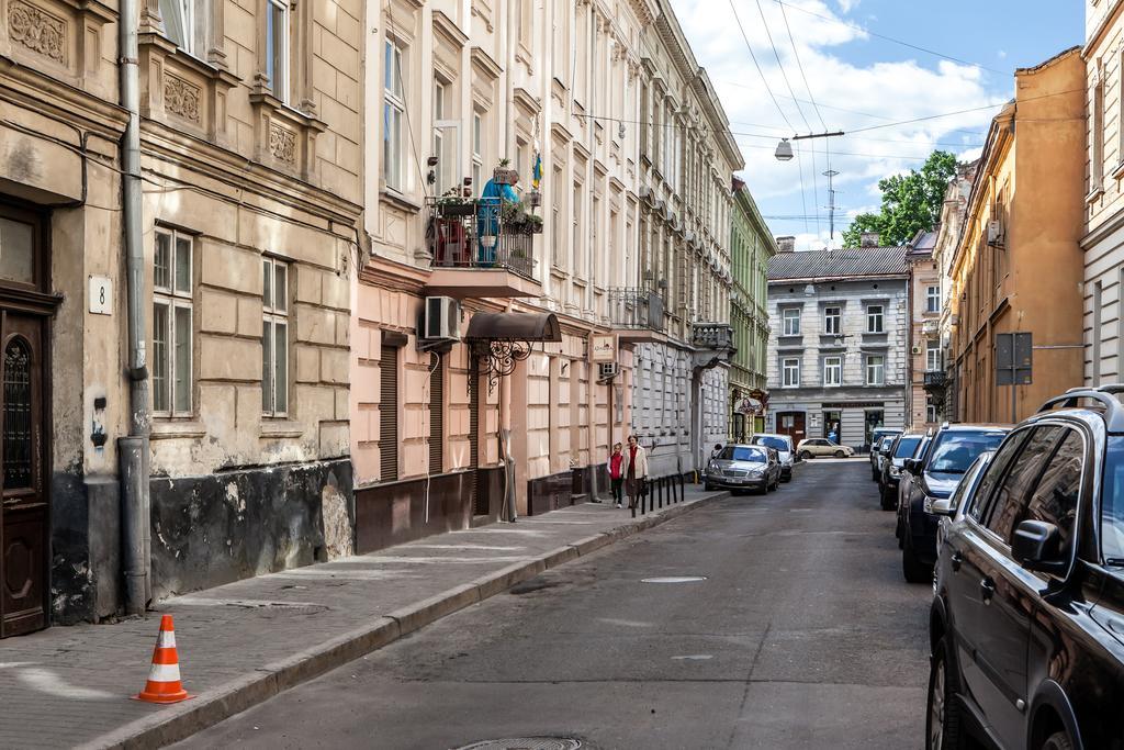 Modern 2Br Apartment In Central Лвив Екстериор снимка