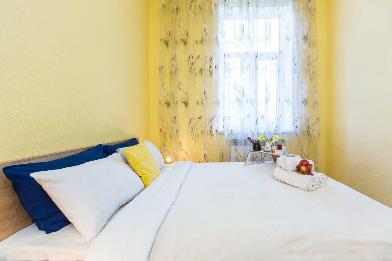 Modern 2Br Apartment In Central Лвив Екстериор снимка