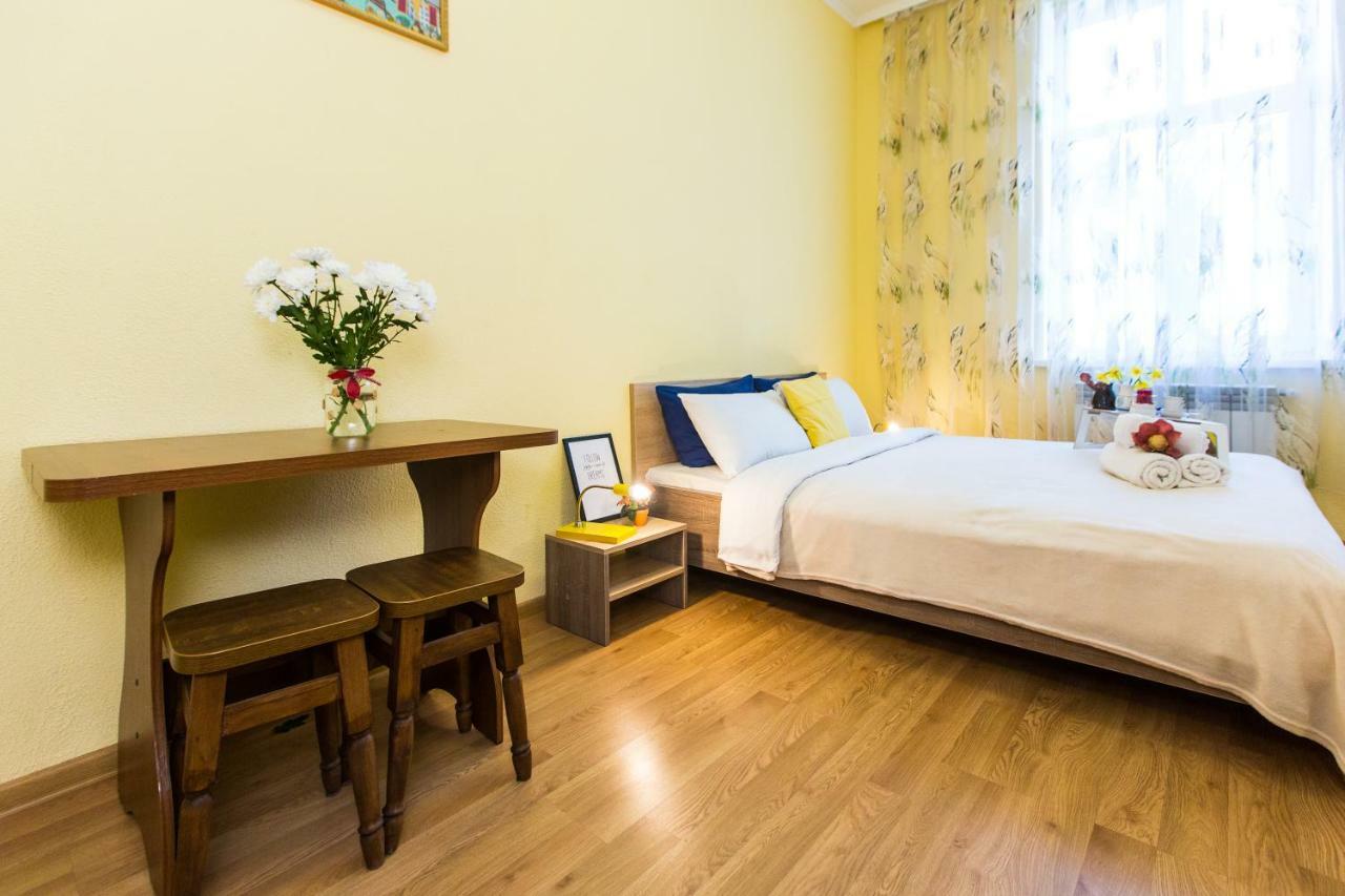 Modern 2Br Apartment In Central Лвив Екстериор снимка